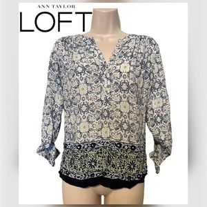 ☃️Loft floral shirt